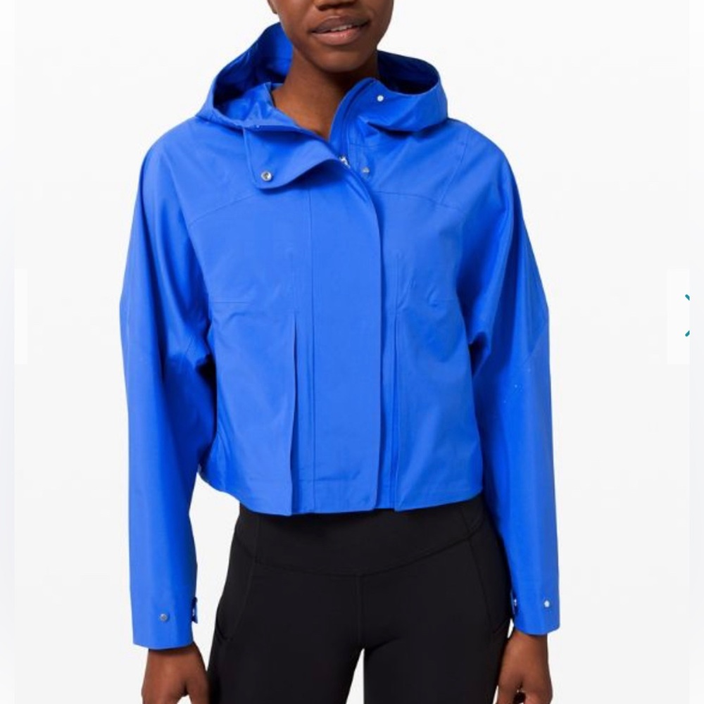 Lululemon rain chaser jacket wild bluebell size 8 EUC